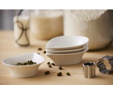 Blomsterbergs Dropshaped bowl 13 cm 4 pcs White