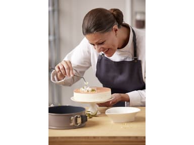 Blomsterbergs Cake tin Dia 24 cm Latte