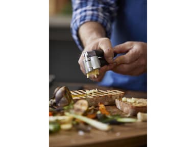 HOLM Garlic press Black/Silver