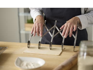 Blomsterbergs Dough divider with 5 wheels Steel