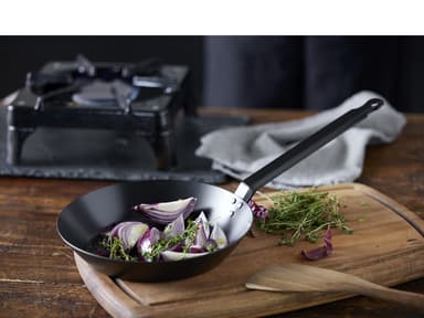 HOLM Frying pan Dia 24 x 4,4 cm Black