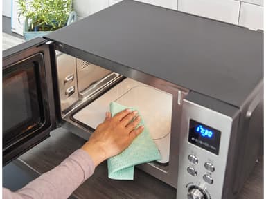 Severin Microwave oven w ceramic base 900 watt Steel