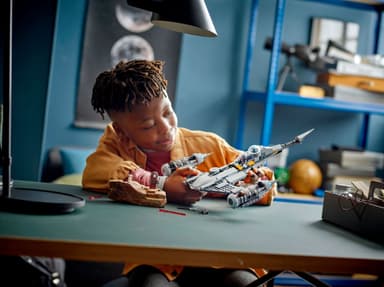 LEGO Star Wars The Mandalorian’s N-1 Starfighter 75325