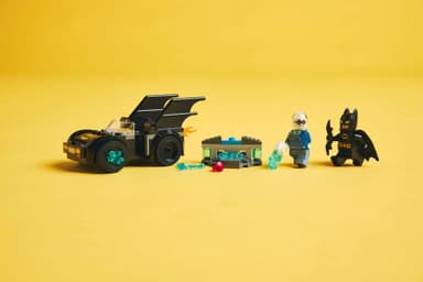 LEGO DC Batman Batman & Batmobile mot Mr. Freeze 76301