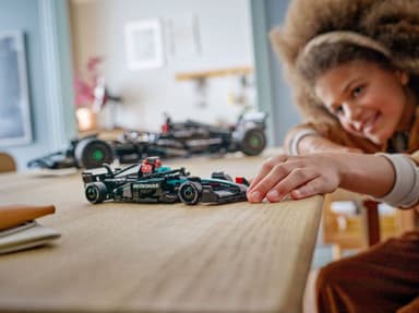 LEGO Speed Champions Mercedes-AMG F1 W15 racerbil 77244