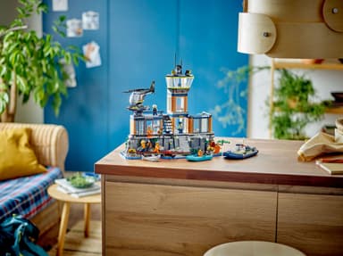 LEGO City Polisens fängelseö 60419