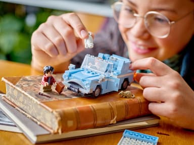 LEGO Harry Potter Flygande Ford Anglia 76424