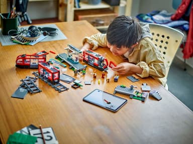 LEGO City Spårvagn och station 60423
