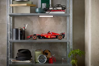 LEGO Technic Ferrari SF-24 F1 42207