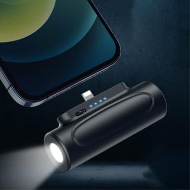 5000mAh bärbar telefonladdare USB-C Powerbank med ficklampa