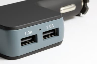 Technaxx Bilhållare för smartphones + Billaddare med 4x USB-port (TE08)