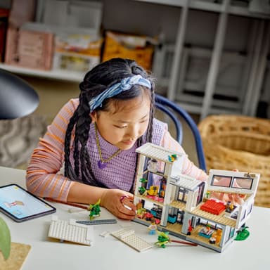 LEGO Creator Modernt hus 31153