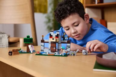 LEGO Minecraft Vargfästningen 21261