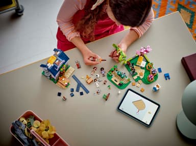 LEGO Friends Biodlarhus och blomsterträdgård 42669