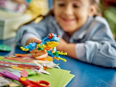 LEGO Creator Exotisk papegoja 31136