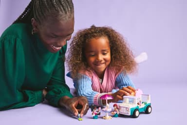 LEGO Friends Heartlake Citys glassbil 42644