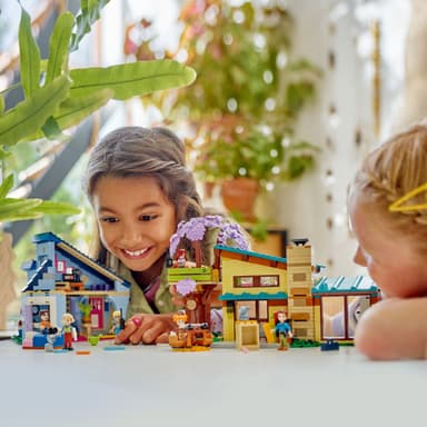 LEGO Friends Ollys och Paisleys familjehus 42620