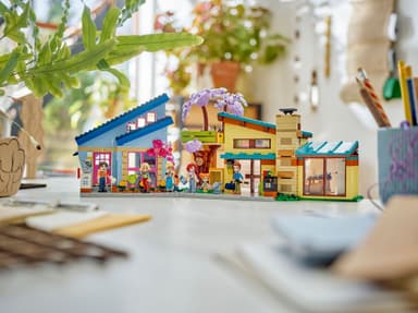LEGO Friends Ollys och Paisleys familjehus 42620