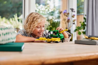 LEGO Technic John Deere 9700 Forage Harvester 42168