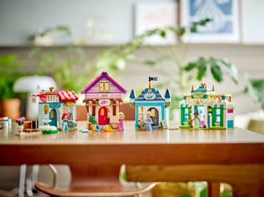 LEGO Disney Princess Disneyprinsessornas marknadsäventyr 43246