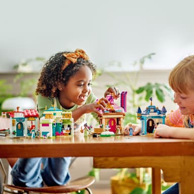 LEGO Disney Princess Disneyprinsessornas marknadsäventyr 43246
