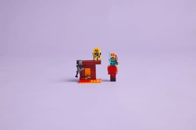 LEGO Minecraft Lavastriden i Nether 21266