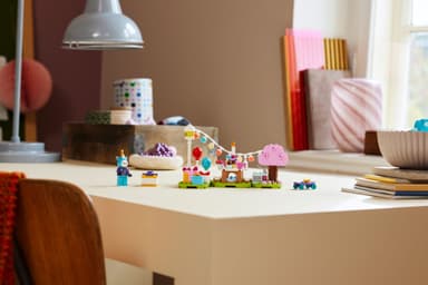LEGO Animal Crossing Födelsedagskalas hos Julian 77046