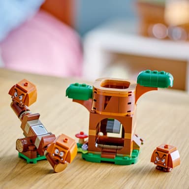 LEGO Super Mario Goombas lekplats 71433