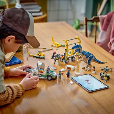 LEGO Jurassic World Dinosaurieuppdrag: transportbil med allosaurus 76966