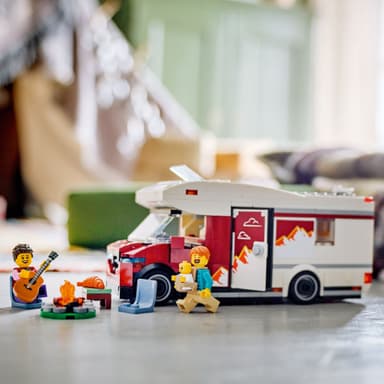 LEGO City Semesteräventyr med husbil 60454