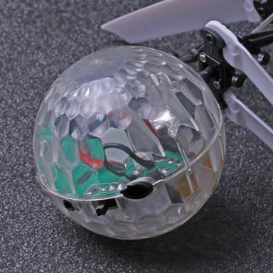 Flygande UFO boll / Helikopter du styr med luften - 7 färgers