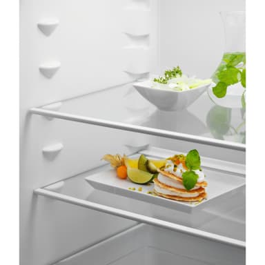 Electrolux Kylskåp Serie 600 ERD6DE18C (integrerad)