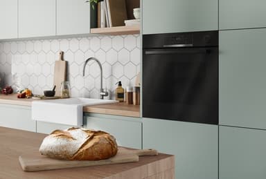 Bosch Serie 4 Inbyggnadsugn HRG4720B3 (svart)