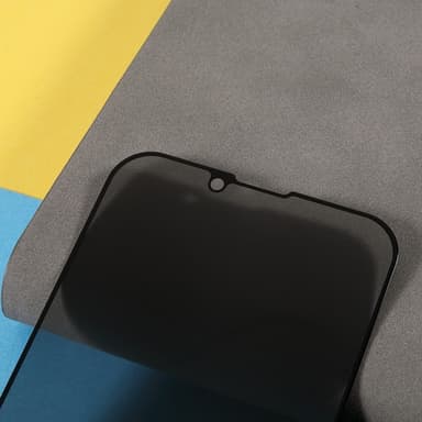SKALO iPhone 16e Privacy Härdat Glas Skärmskydd