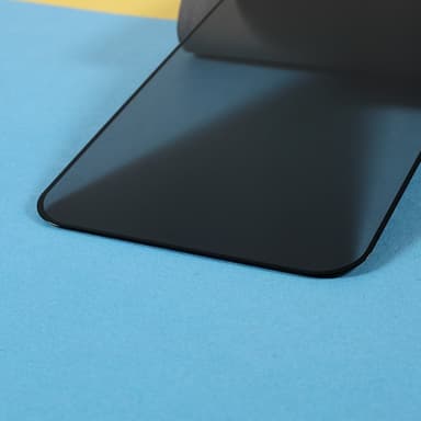 SKALO iPhone 16e Privacy Härdat Glas Skärmskydd