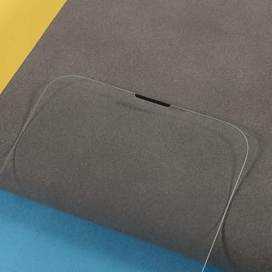 iPhone 13 / 13 Pro Heltäckande härdat glas 0,25mm