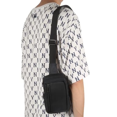 Bröst axel väska Vattentät nylon Axelryggsäck Sling Resväska