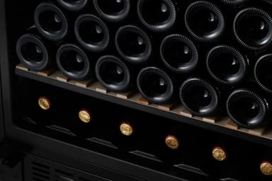 Vinlagringsskåp - WineStore 226 Solid Black