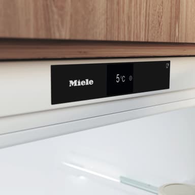 Miele Kylskåp KU 7030 D (Integrerat)