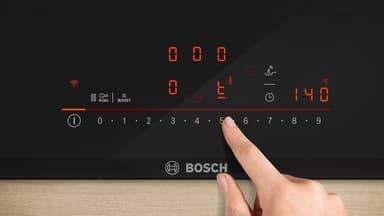 Bosch Induktionshäll med inbyggd fläkt PVQ890H26E