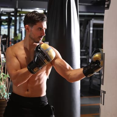 WOSWEIR 1 par 12oz Boxningshandskar Kickboxning Träning för vuxna - svart/guld