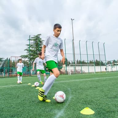 Agility Träningsset för Fotboll – Hastighetsstege, Koner, Fallskärm & Träningsutrustning