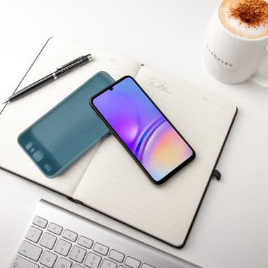 Samsung Galaxy A06 Skal Fodral Case Cover (grön)