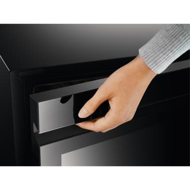Electrolux Vinförvaring EWUS018B7B (Integrerat)