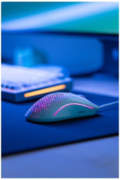 Glorious Model O 2 gamingmus (vit)