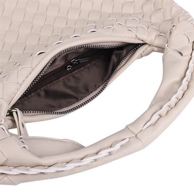 Flätad axelväska i hållbart PU-material med rymlig interiör - Beige