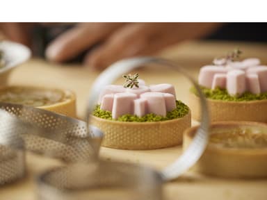 Blomsterbergs Flan ring with holes Dia. 8 x 2 cm Steel