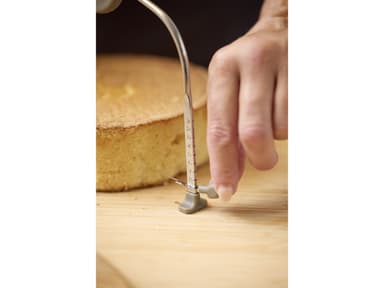 Blomsterbergs Adjustable cake leveller Latte