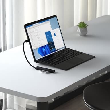 Satechi 4-i-1 HUBB USB-C Slim Multiport Adapter 4K - Svart