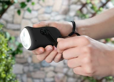 Handdriven LED-ficklampa, Svart